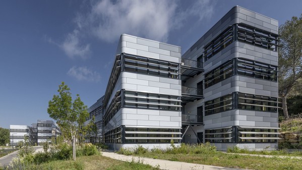 Sky Sophia Lazard Group Sophia Antipolis - Immeuble intérieur bois