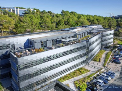 à Biot au cœur de SOPHIA ANTIPOLIS bureaux Sopra Steria et STMicroelectronics