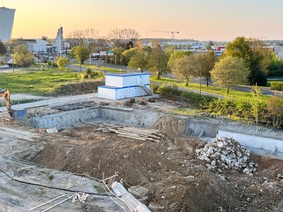 Bureaux en construction à tours sur la ZAC MONCONSEIL dans un ÉcoQuartier qui vise un aménagement durable, inclusif et résilient.