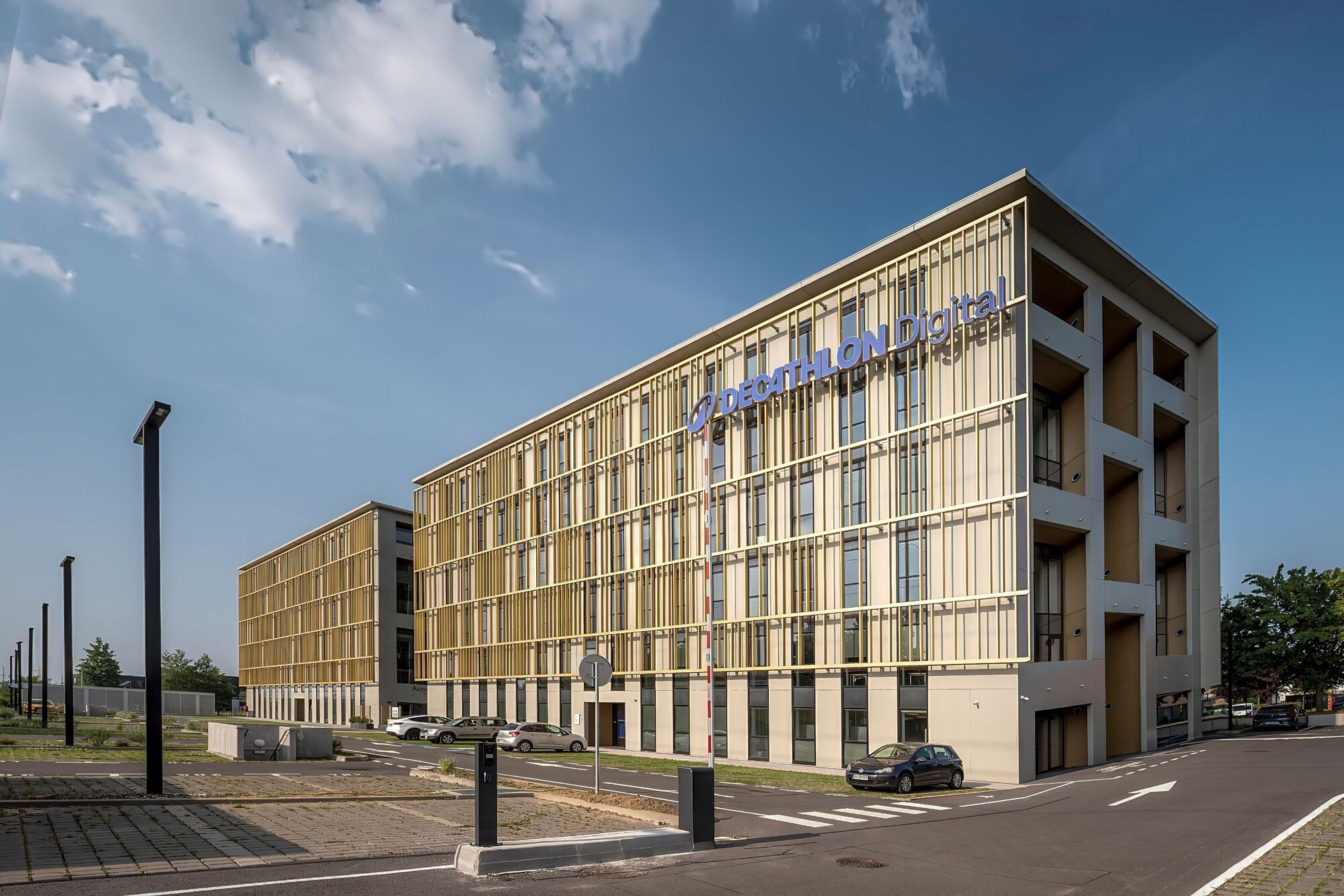 Upline Villeneuve d'Asqu Lazard Group